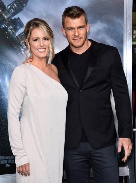 Alan Ritchson, Catherine Ritchson