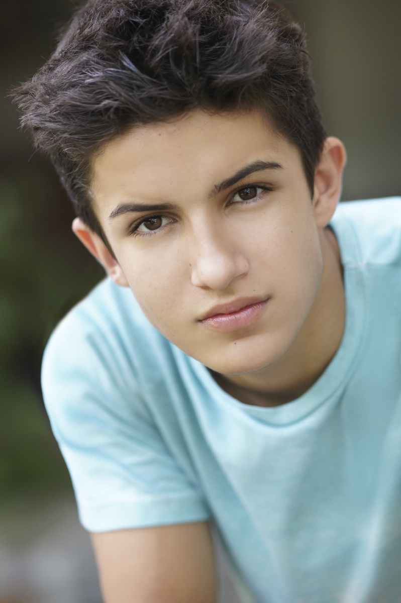 Aramis Knight