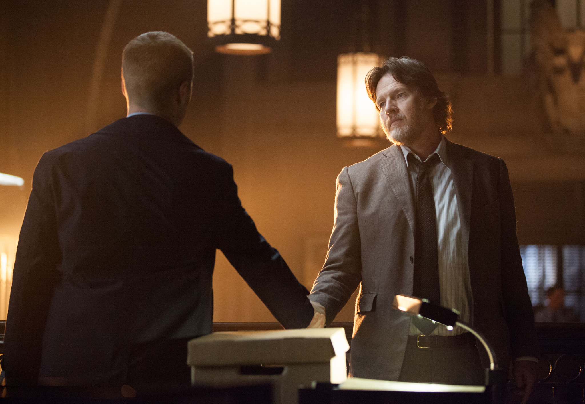 Still of Donal Logue and Ben McKenzie in Gotham (2014)