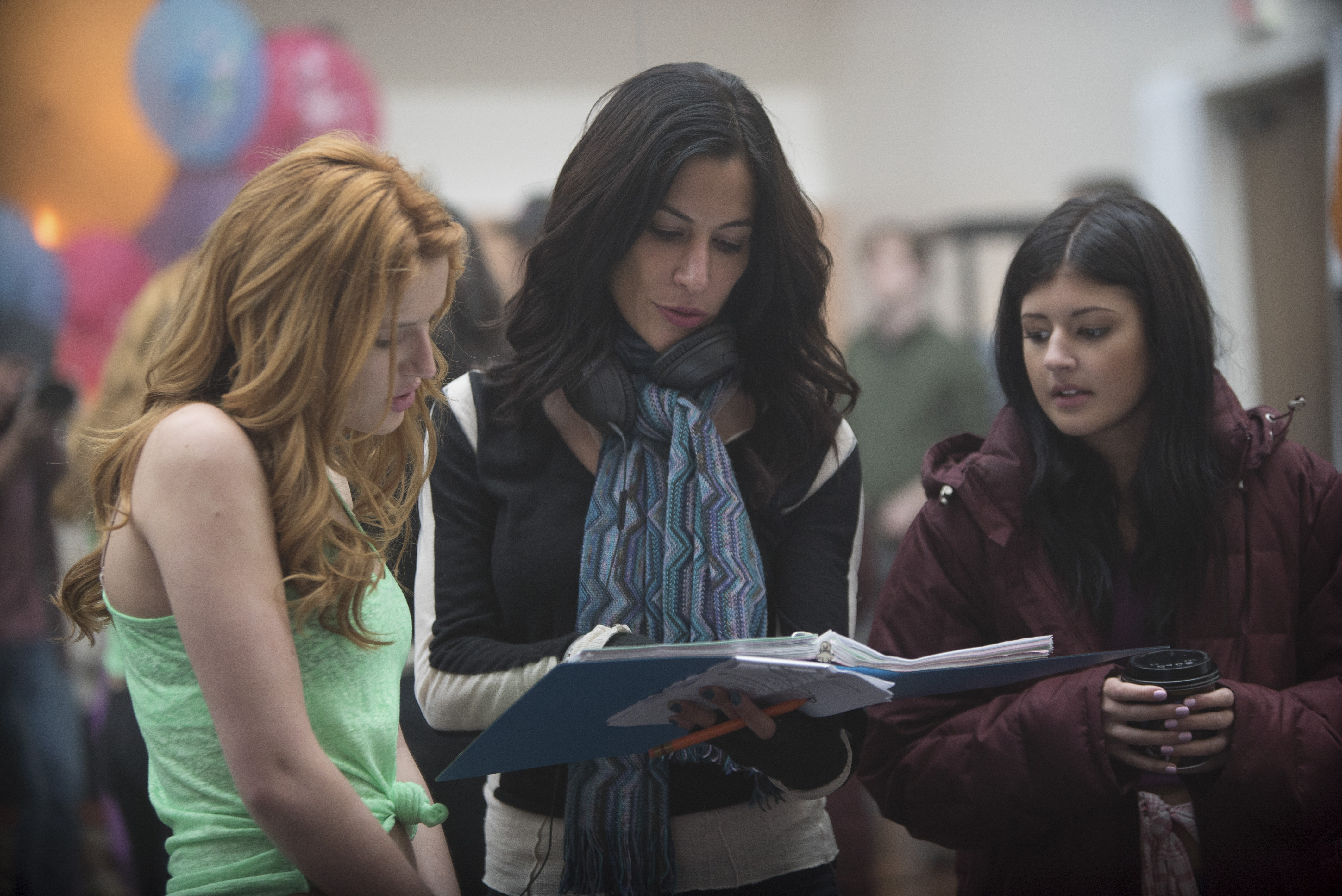 Jasmine Sky Sarin with director Vanessa Parise and co-star Bella Thorne on the set of Perfect High (2015)