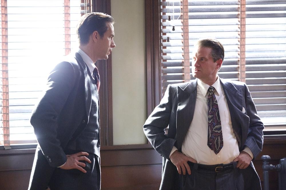 Still of James D'Arcy and Shea Whigham in Agent Carter (2015)