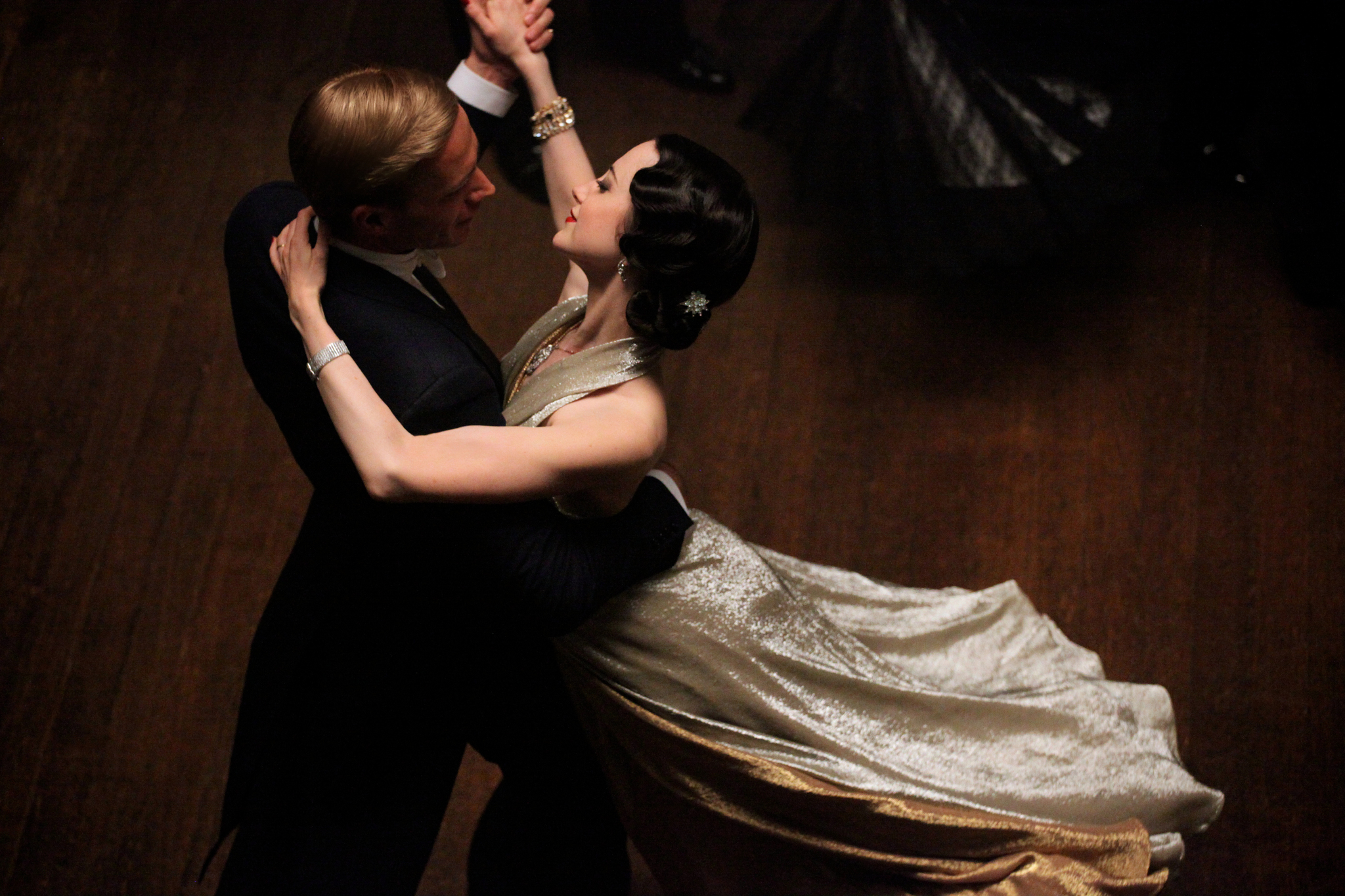 Still of James D'Arcy and Andrea Riseborough in Mes tikime meile (2011)
