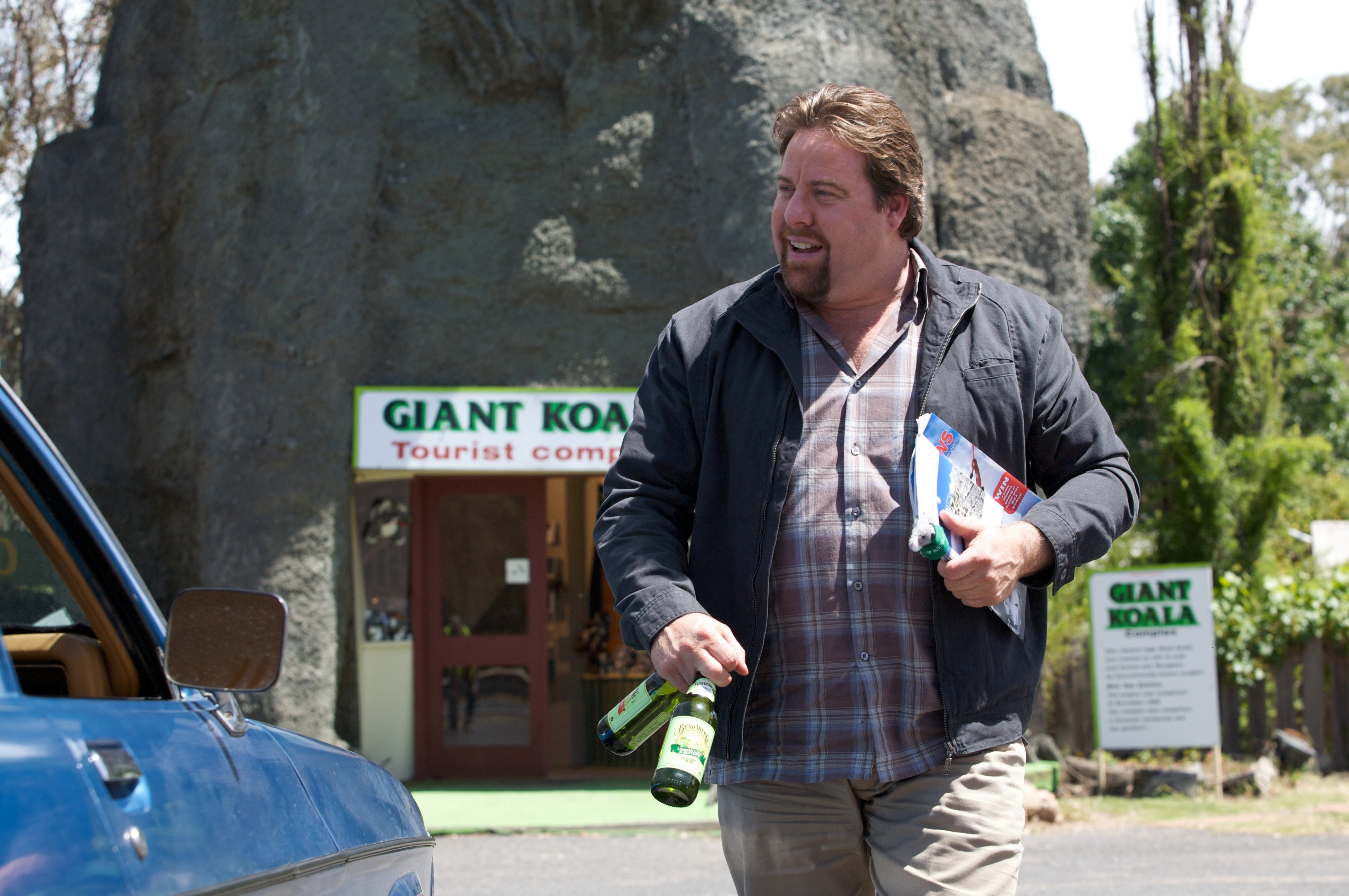 Shane Jacobson in Charlie & Boots (2009)
