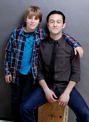 Joseph Gordon-Levitt and Devin Brochu