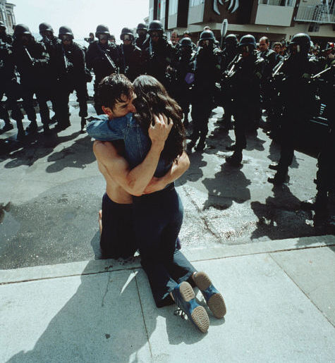 Still of Jennifer Connelly and Eric Bana in Hulk (2003)