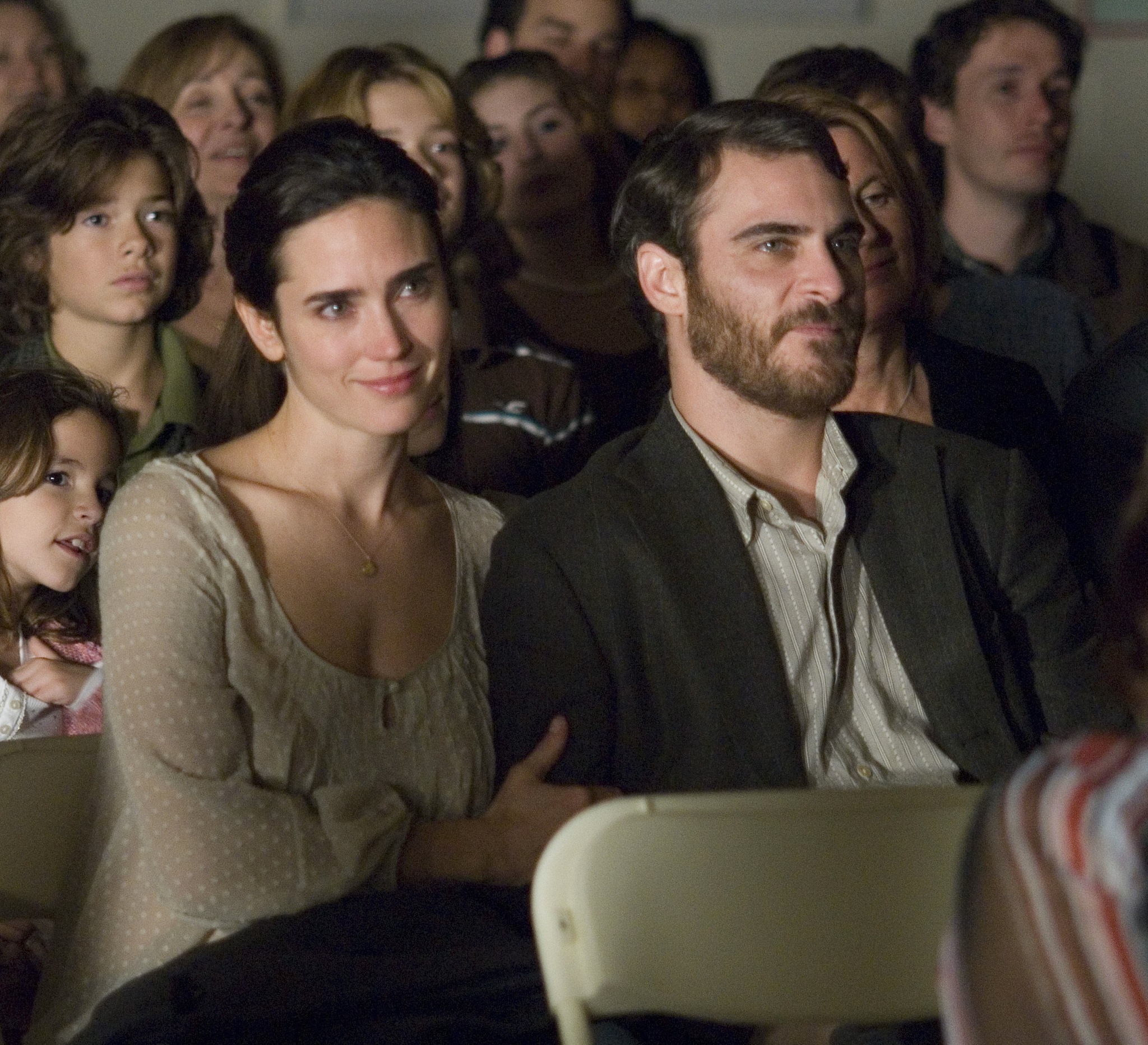 Still of Jennifer Connelly and Joaquin Phoenix in Reservation Road (2007)