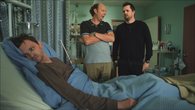 Still of DJ Qualls, Jim Jefferies and Dan Bakkedahl in Legit (2013)