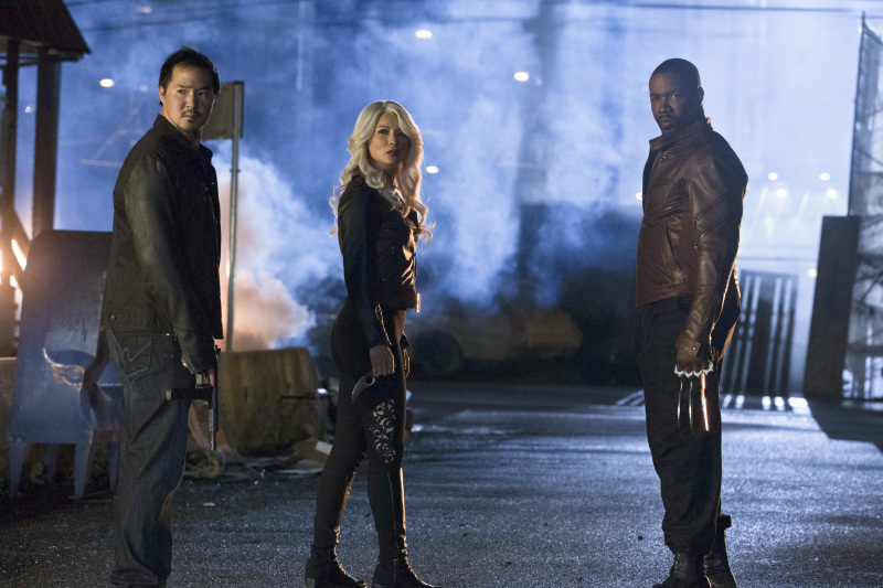 Still of Kelly Hu, Michael Jai White and Jai White in Strele (2012)