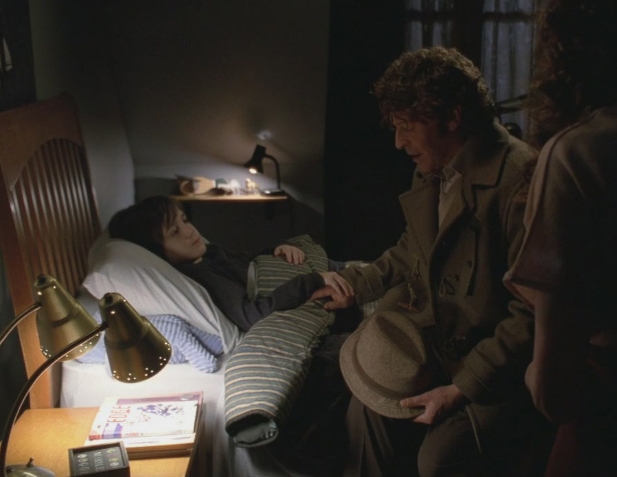 Fringe S02 Ep16 - Quinn as young Peter with John Noble