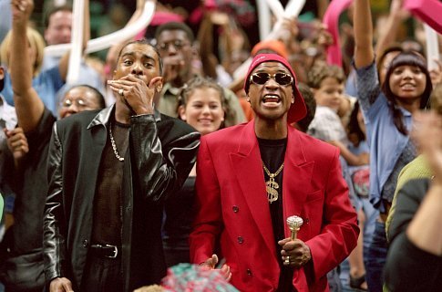 Still of Tommy Davidson and Ginuwine in Juwanna Mann (2002)