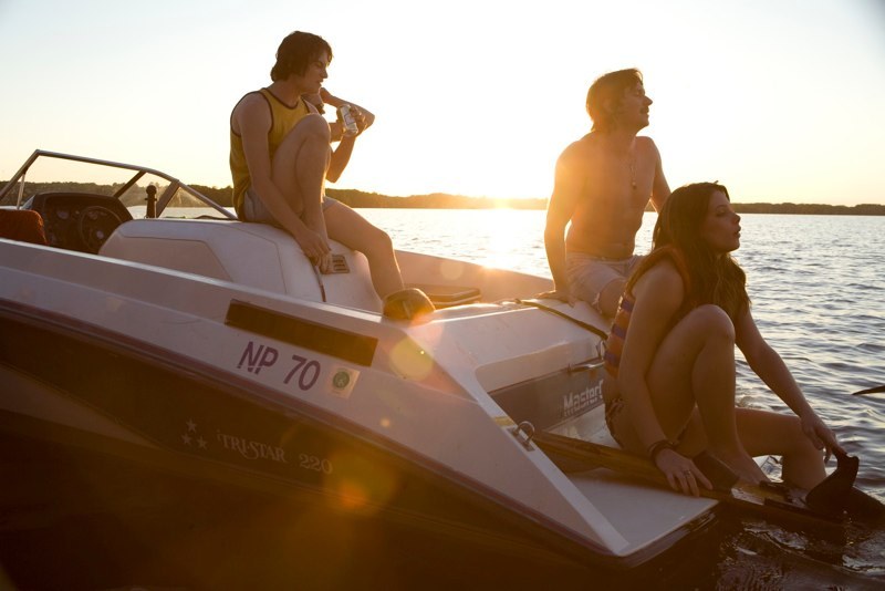 Still of Shiloh Fernandez and Ashley Greene in Skateland (2010)