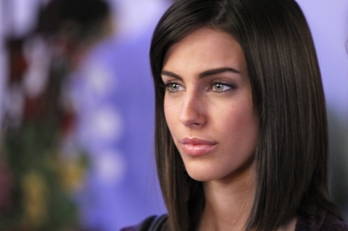 Still of Jessica Lowndes in 90210 (2008)