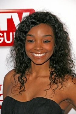 Shavon Kirksey at Tv Guide's sexiest stars party.
