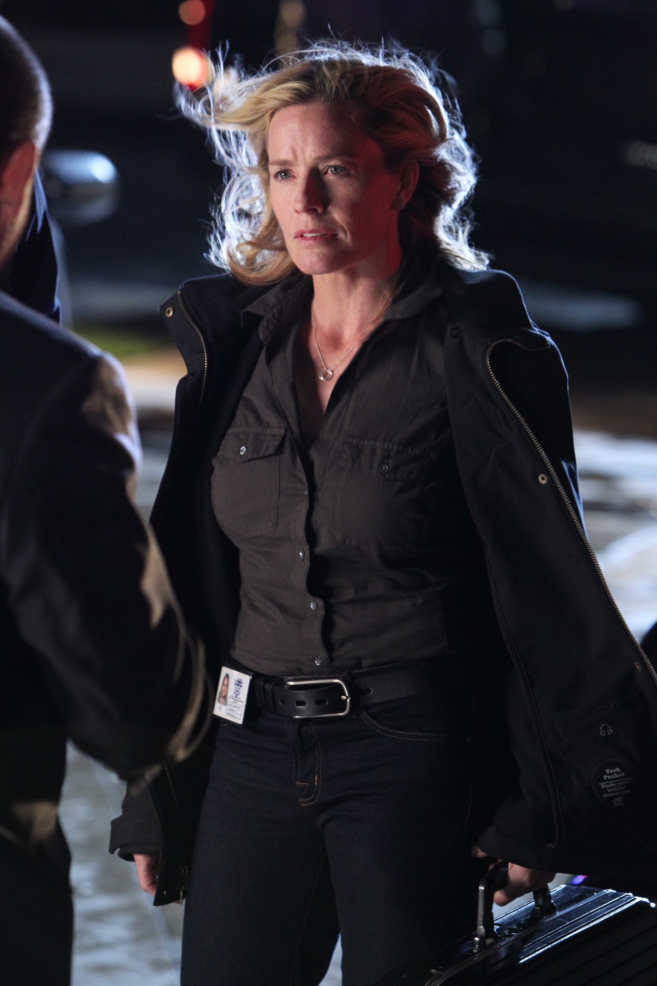 Still of Elisabeth Shue in CSI kriminalistai (2000)