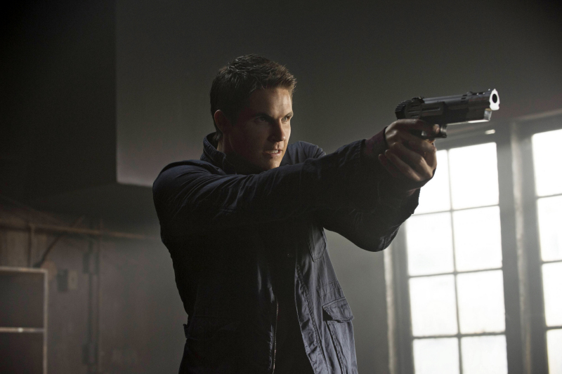 Still of Robbie Amell in The Tomorrow People (2013)