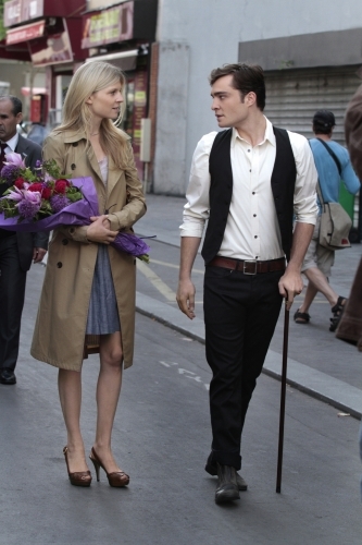 Still of Clémence Poésy and Ed Westwick in Liezuvautoja (2007)