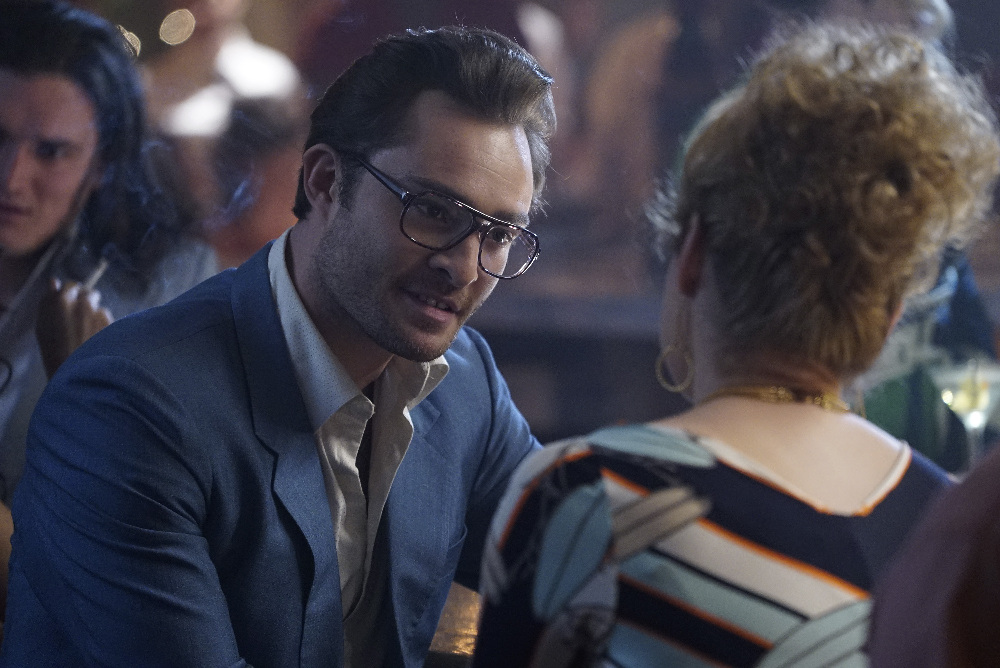 Still of Erika Christensen and Ed Westwick in Wicked City (2015)