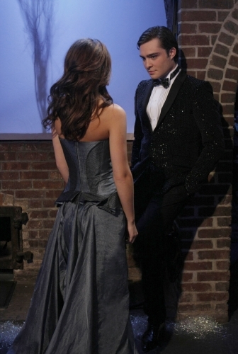 Still of Leighton Meester and Ed Westwick in Liezuvautoja (2007)