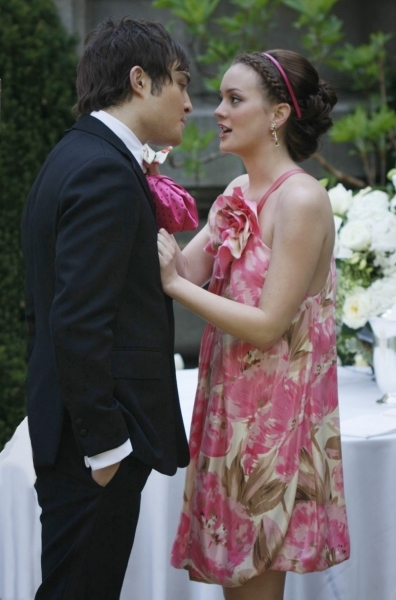 Still of Leighton Meester and Ed Westwick in Liezuvautoja (2007)