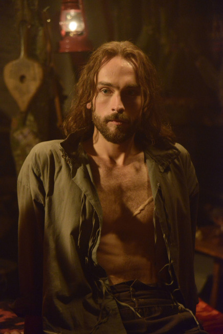 Still of Tom Mison in Sleepy Hollow (2013)