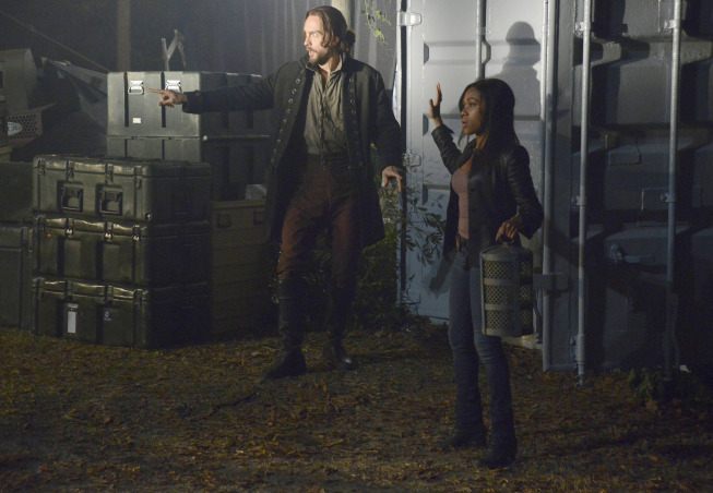 Still of Tom Mison and Nicole Beharie in Sleepy Hollow (2013)