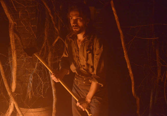 Still of Tom Mison in Sleepy Hollow (2013)