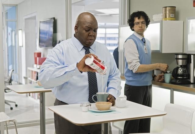 Still of Geoffrey Arend and Windell Middlebrooks in Body of Proof (2011)