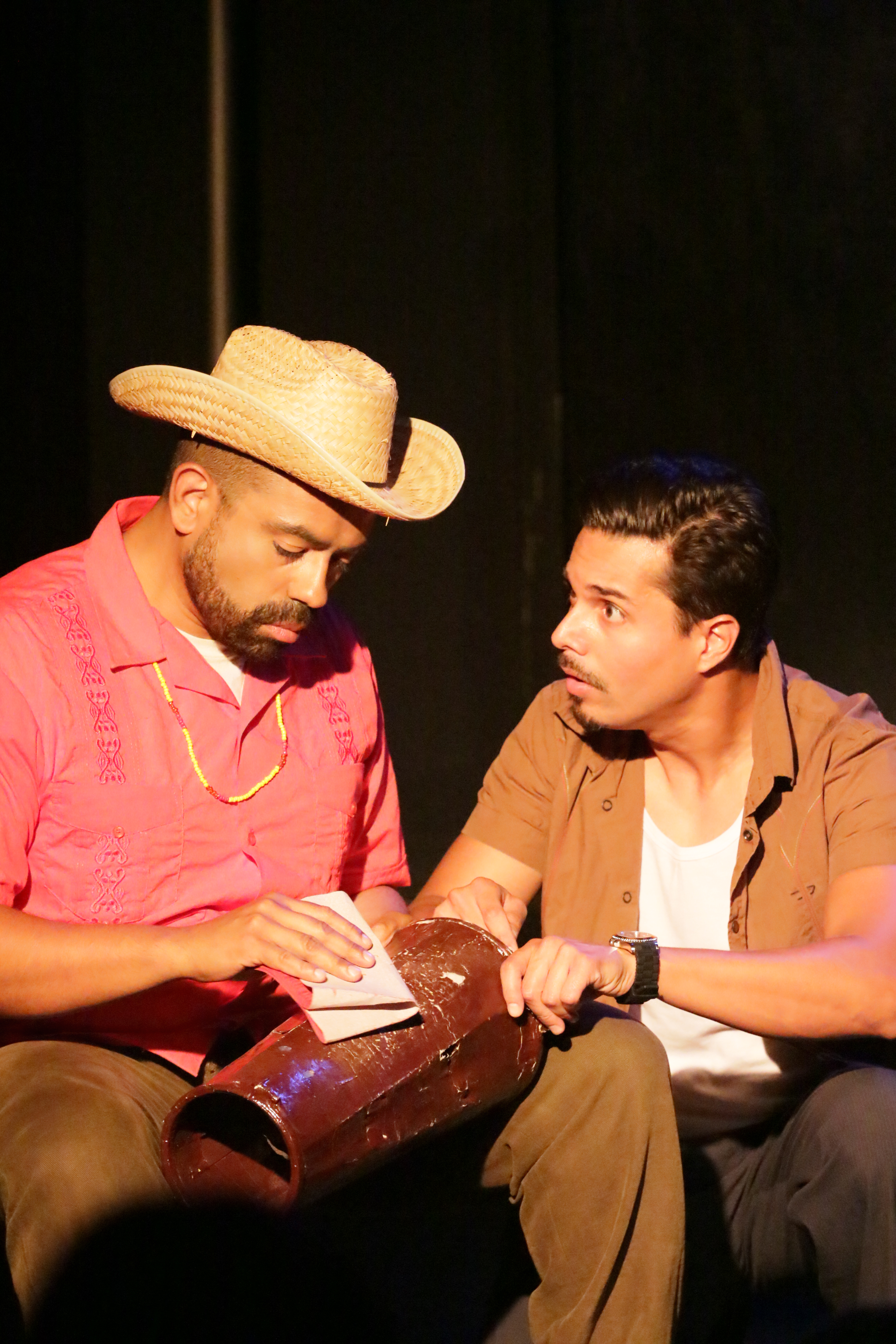 Eliezer Ortiz as Ruben and Jantonio Bague as Lazaro in 