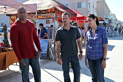 Still of Chris O'Donnell, LL Cool J and Daniela Ruah in NCIS: Los Angeles (2009)