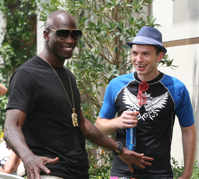 Still of Paul Scheer and Chad Johnson in The League (2009)