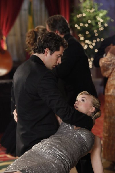 Still of Zachary Levi and Yvonne Strahovski in Cakas (2007)