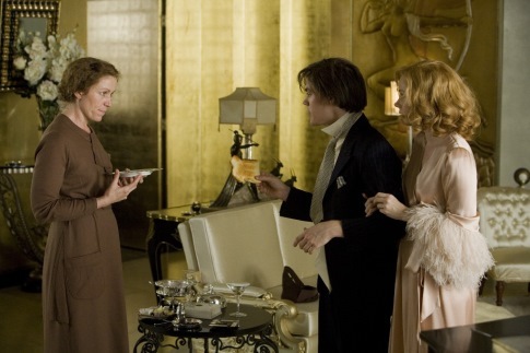 Still of Frances McDormand, Amy Adams and Tom Payne in Miss Pettigrew Lives for a Day (2008)