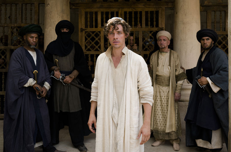 Tom Payne and Sir Ben Kingsley in 'The Physician'