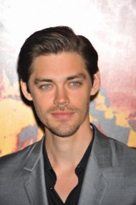 Tom Payne at the LUCK premiere