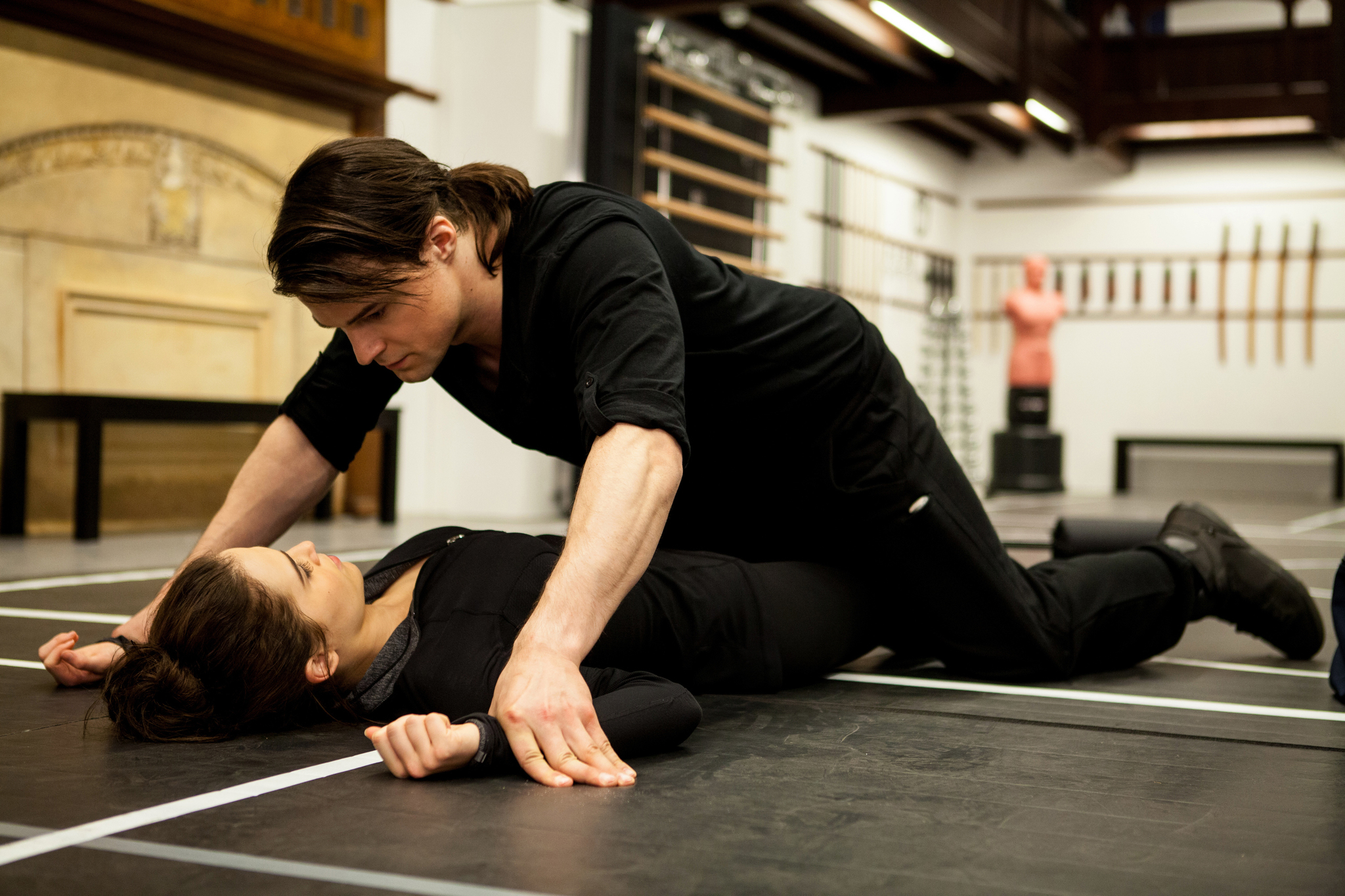 Still of Danila Kozlovsky and Zoey Deutch in Vampire Academy (2014)