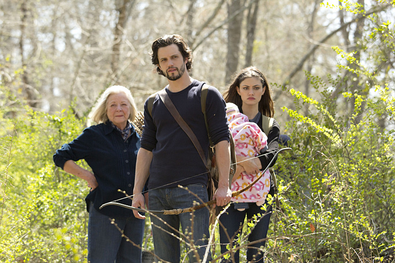 Still of Debra Mooney, Nathan Parsons and Phoebe Tonkin in The Originals (2013)