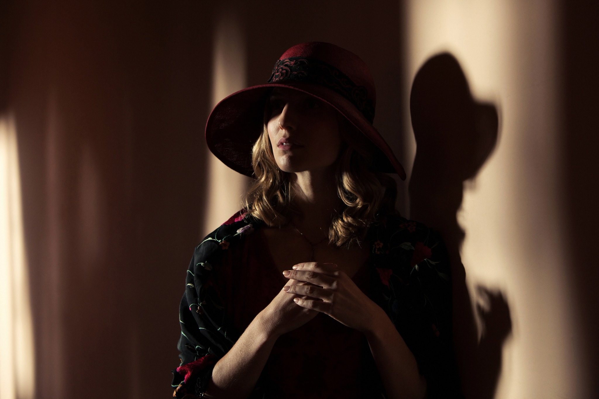 Still of Annabelle Wallis in Peaky Blinders (2013)