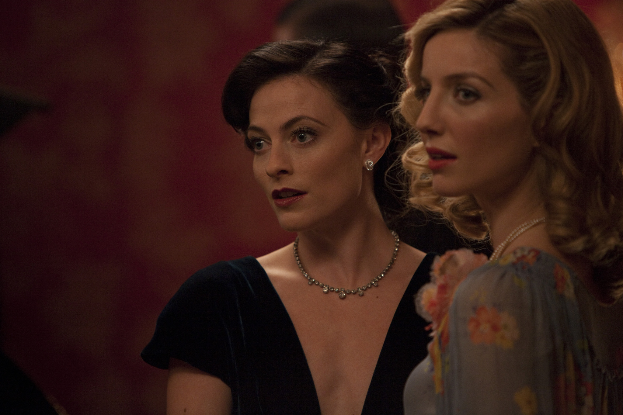 Still of Annabelle Wallis and Lara Pulver in Fleming (2014)