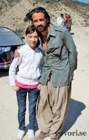 Zala Djuric with Colin Farrell on the set of 