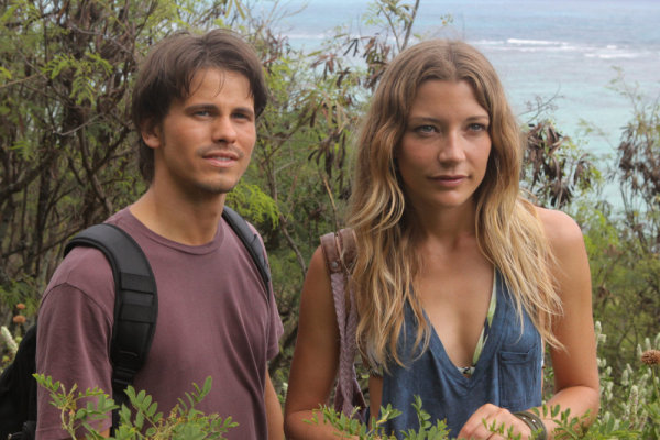 Still of Jason Ritter and Sarah Roemer in The Event (2010)