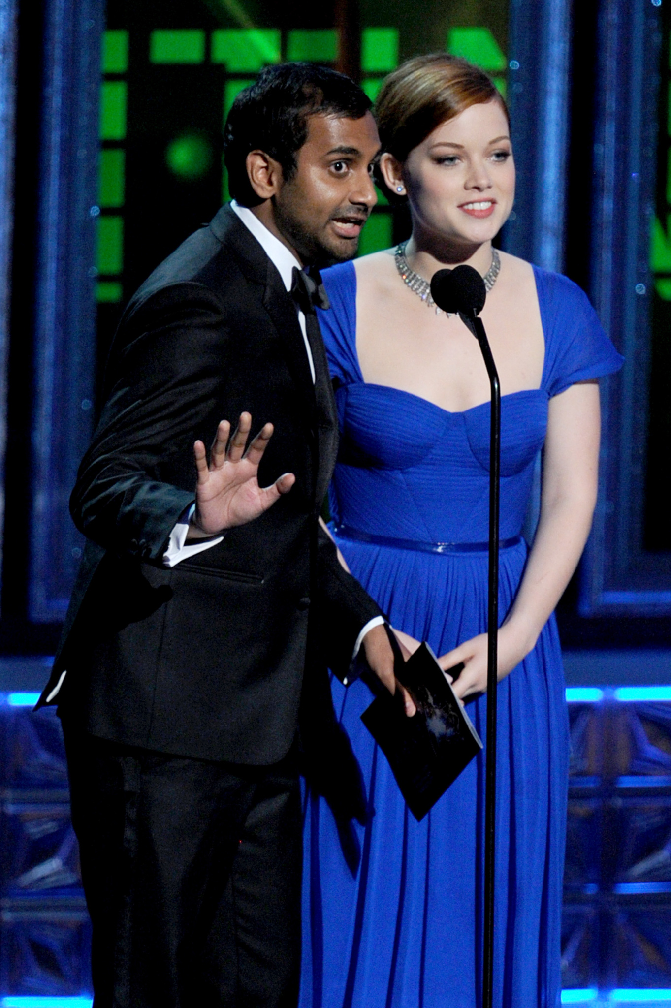 Aziz Ansari and Jane Levy at event of The 64th Primetime Emmy Awards (2012)