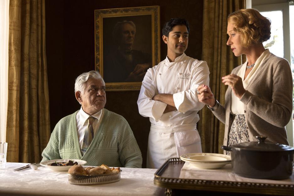 Still of Helen Mirren, Om Puri and Manish Dayal in Simto zingsniu kelione (2014)