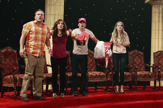 Still of Maria Canals-Barrera, David DeLuise, Bridgit Mendler and Gregg Sulkin in Wizards of Waverly Place (2007)