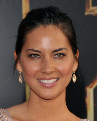 Olivia Munn at event of Gelezinis zmogus 2 (2010)