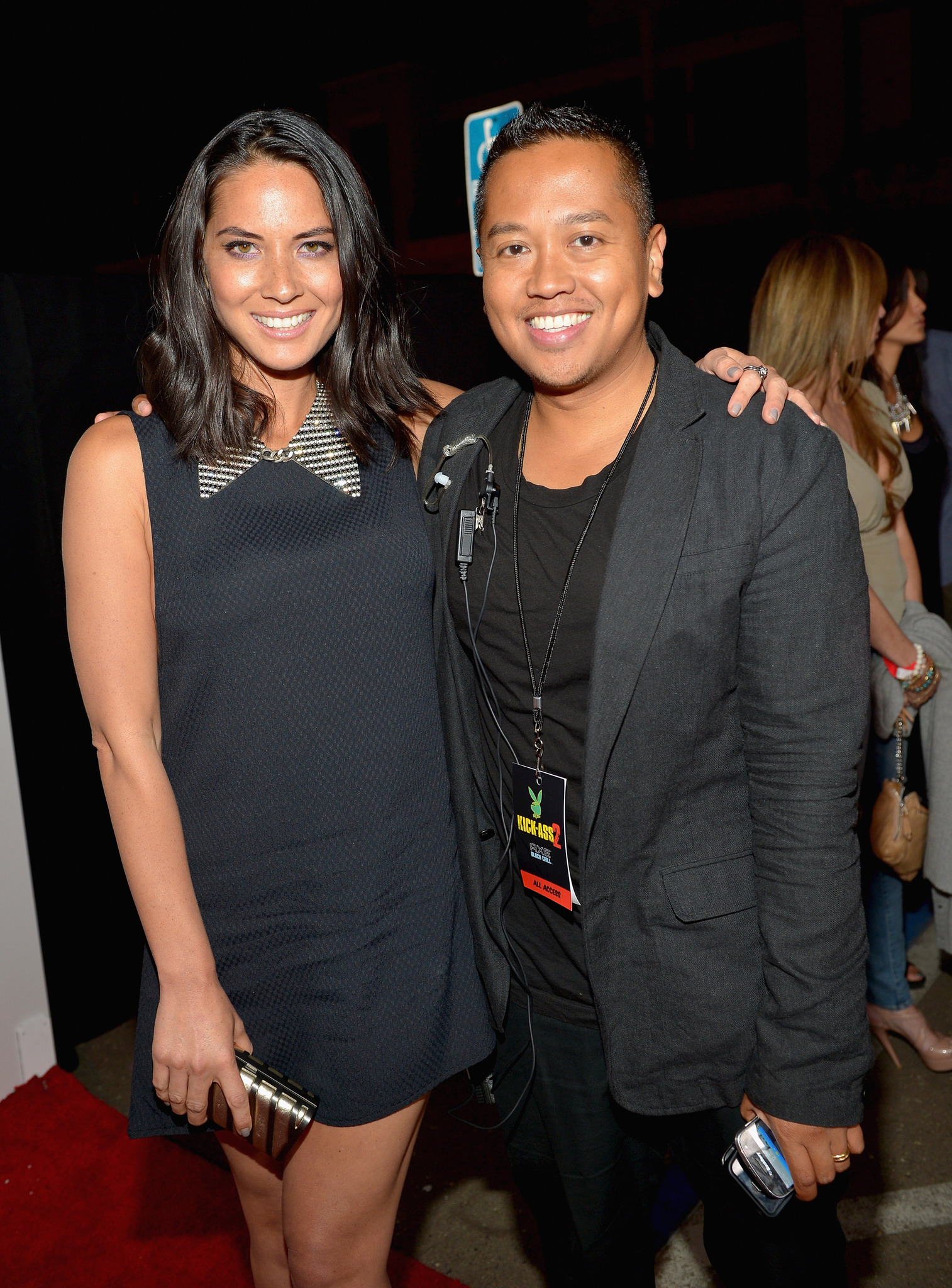 Olivia Munn and Rembrandt Flores at event of Smugis zemiau juostos (2013)