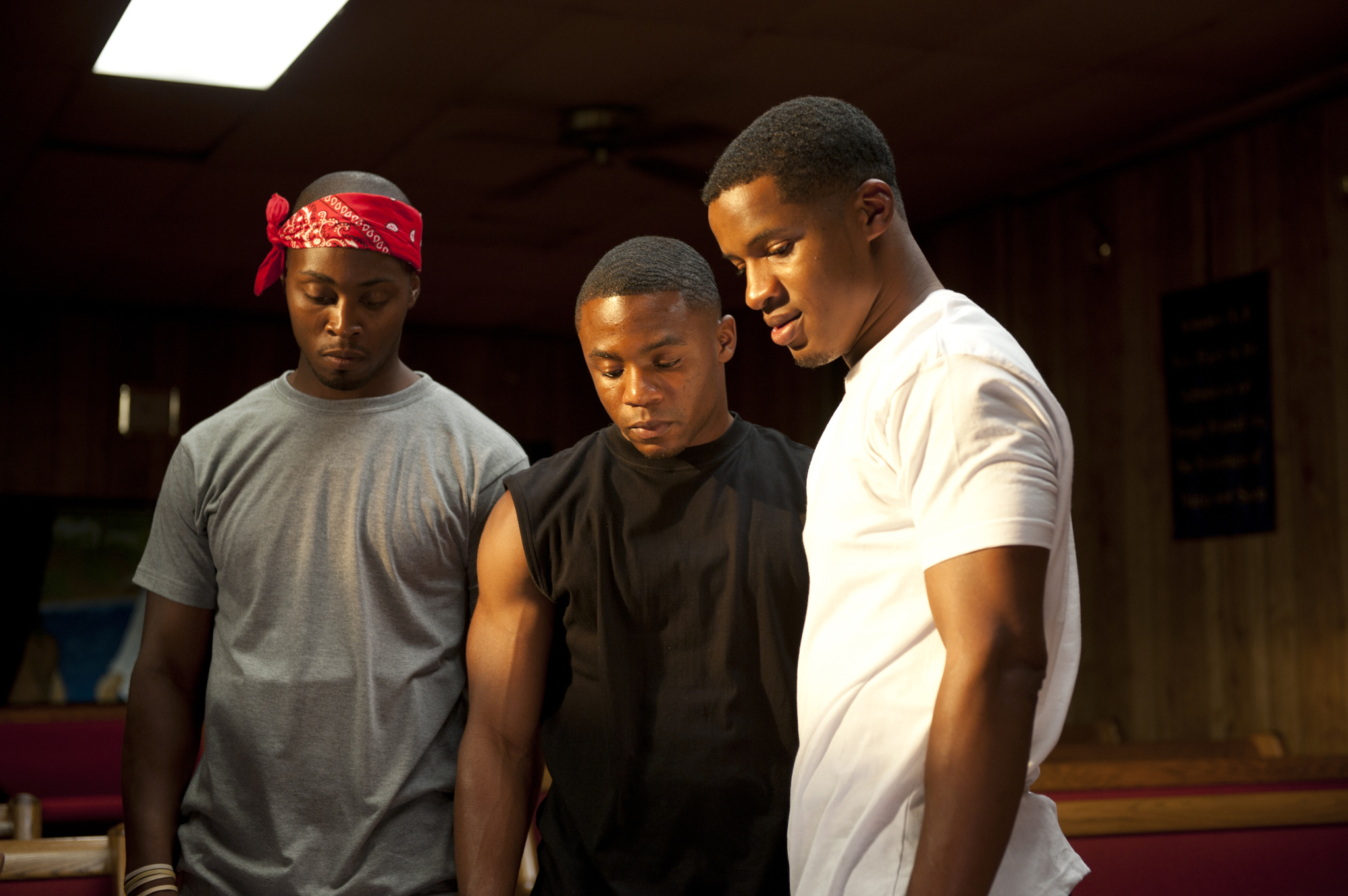 Still of Nate Parker, Turron Kofi Alleyne and Fred Tolliver Jr. in Red Hook Summer (2012)