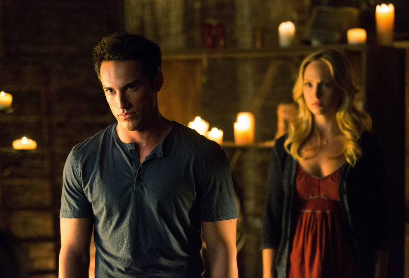 Still of Michael Trevino and Candice Accola in Vampyro dienorasciai (2009)