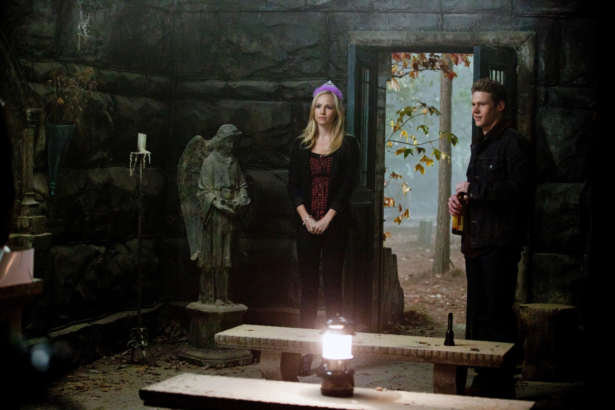 Still of Zach Roerig and Candice Accola in Vampyro dienorasciai (2009)