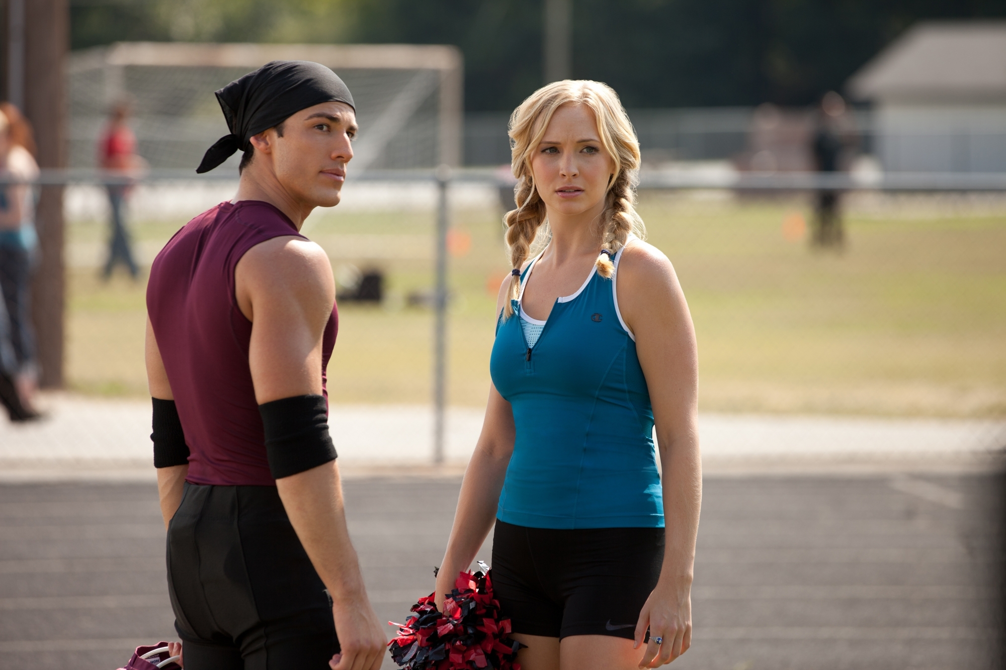 Still of Michael Trevino and Candice Accola in Vampyro dienorasciai (2009)