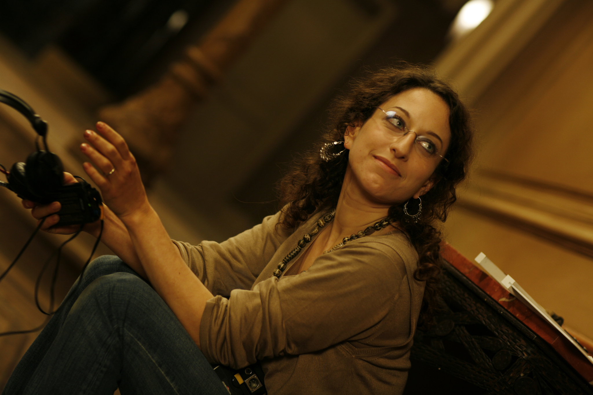 Still of Mona Achache in Le hérisson (2009)